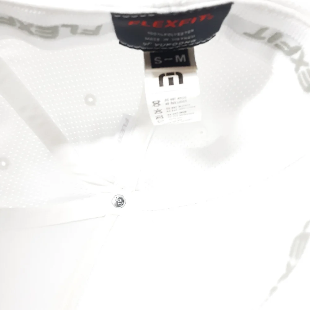 TRAVIS MATHEW GRAY AREA FITTED GOLF HAT NEW - Picture 3 of 5